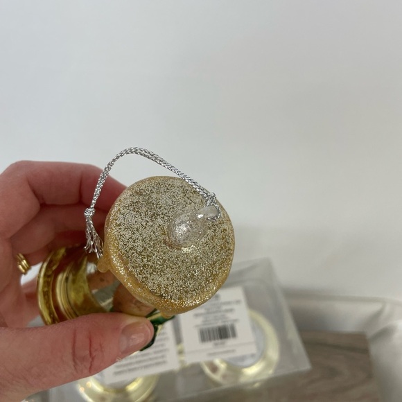 NWT 2 Packs of 2 Candle Decor Battery Clips Gold Sparkle Holly Holiday Christmas - Picture 6 of 11